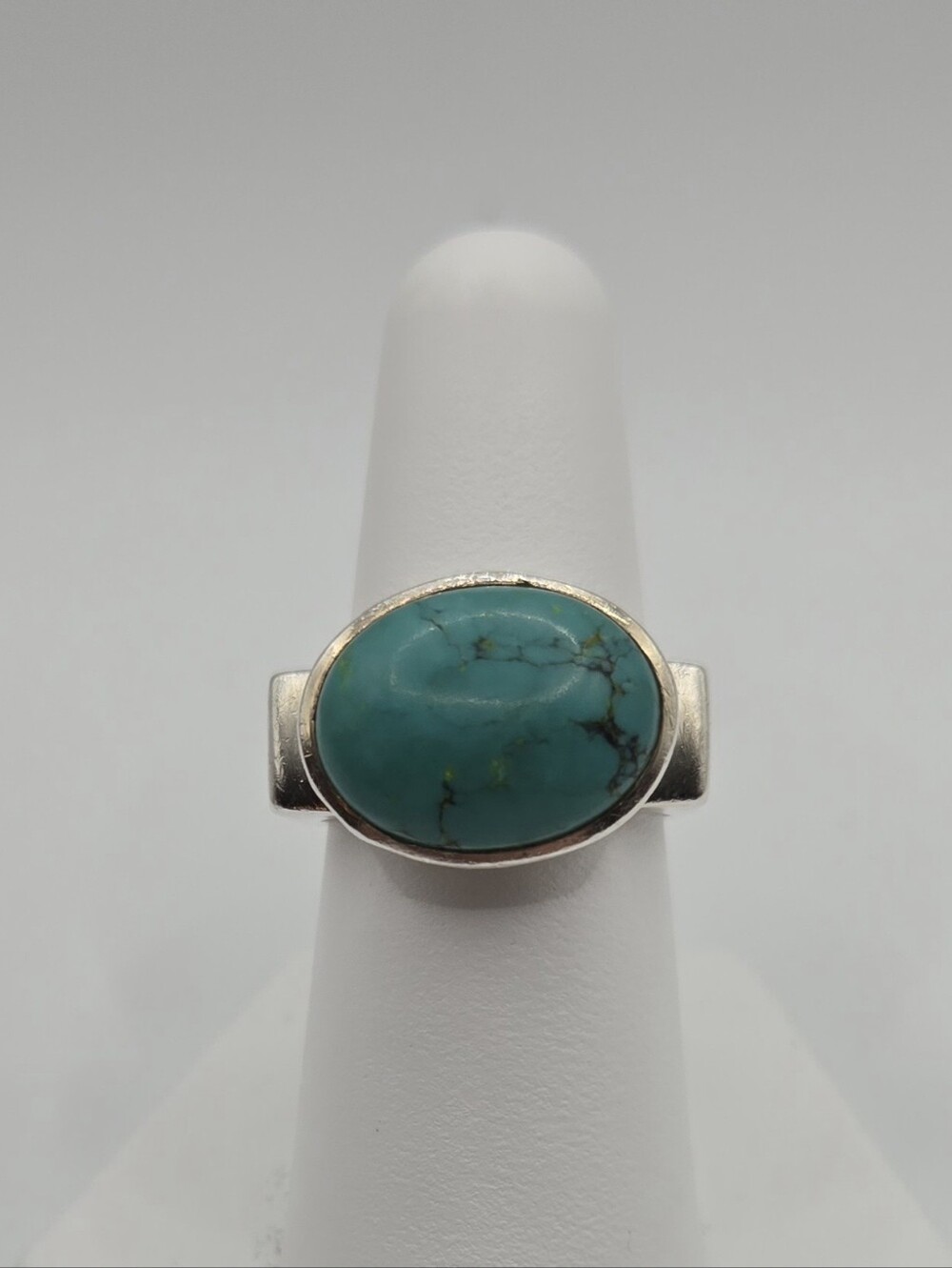 Sterling Silver Turquoise Oval Ring